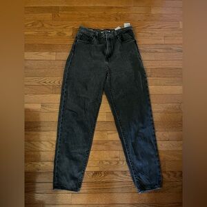 Levi’s “High Loose Taper” black jeans, size 28